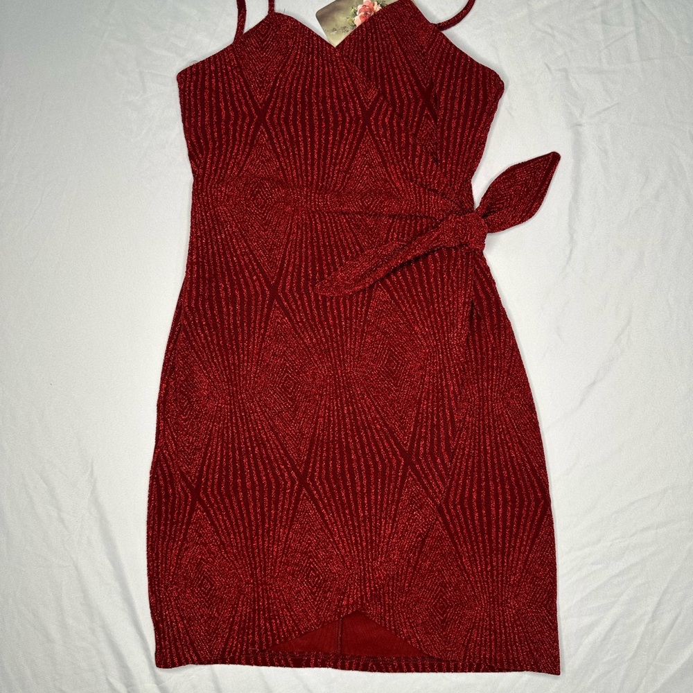 Elegant Red Sleeveless Dress